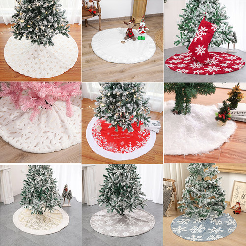 白色雪花圆形装饰品圣诞树