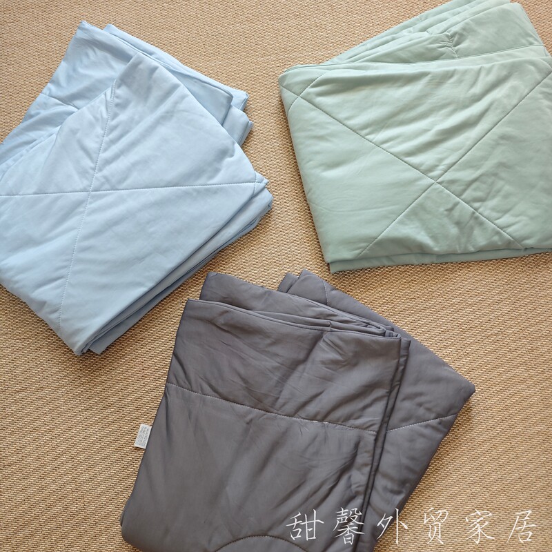 凉爽不沾身空调被~丝滑1.5/2.0床