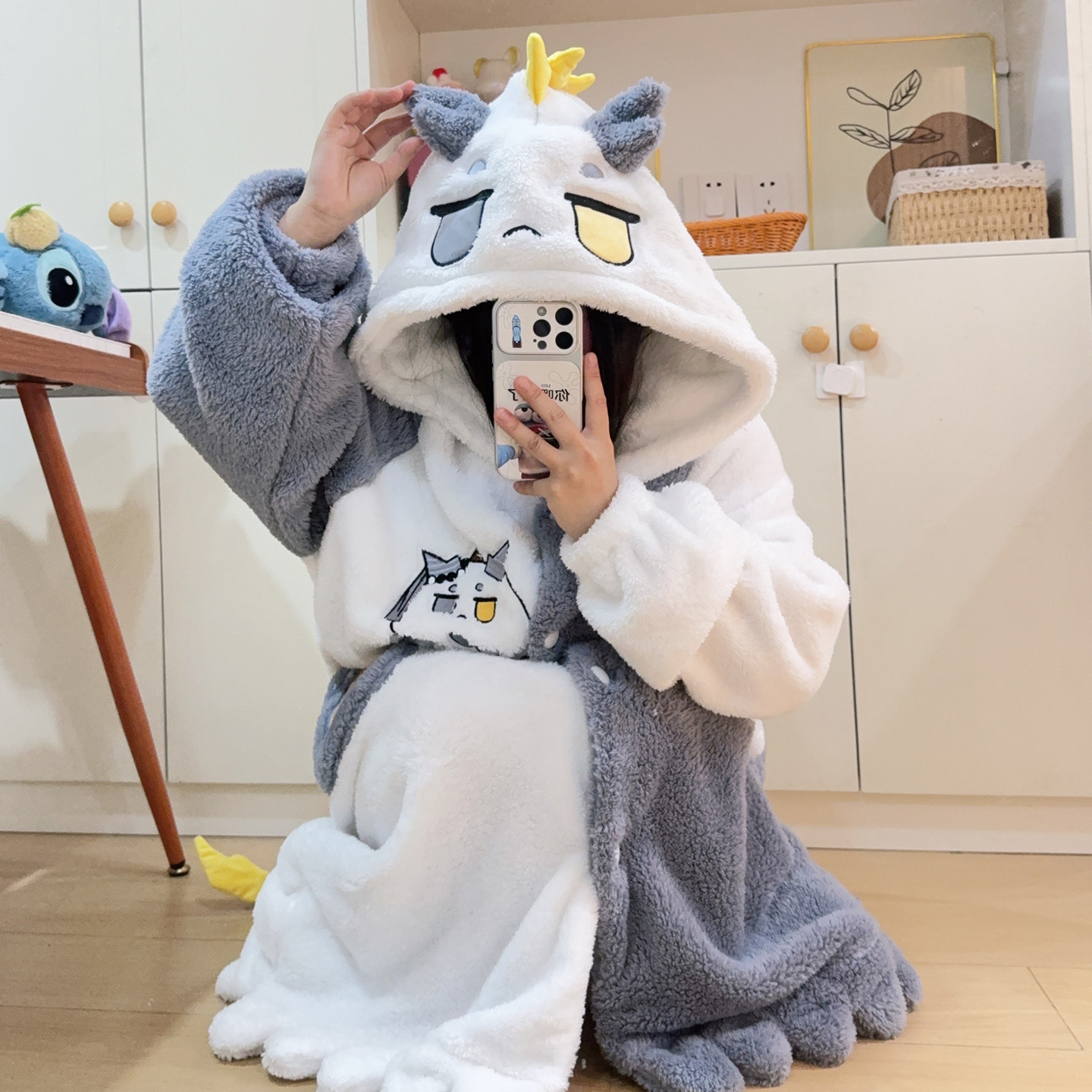 秋冬季新款望泡泡睡袍女连帽长袖可爱简约珊瑚绒睡衣女家居服套装