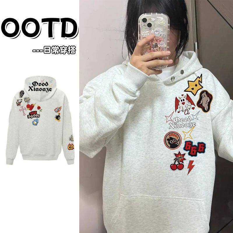 秋冬潮牌设计感印花纯棉帽衫男女情侣韩版加绒加厚纽扣款连帽卫衣