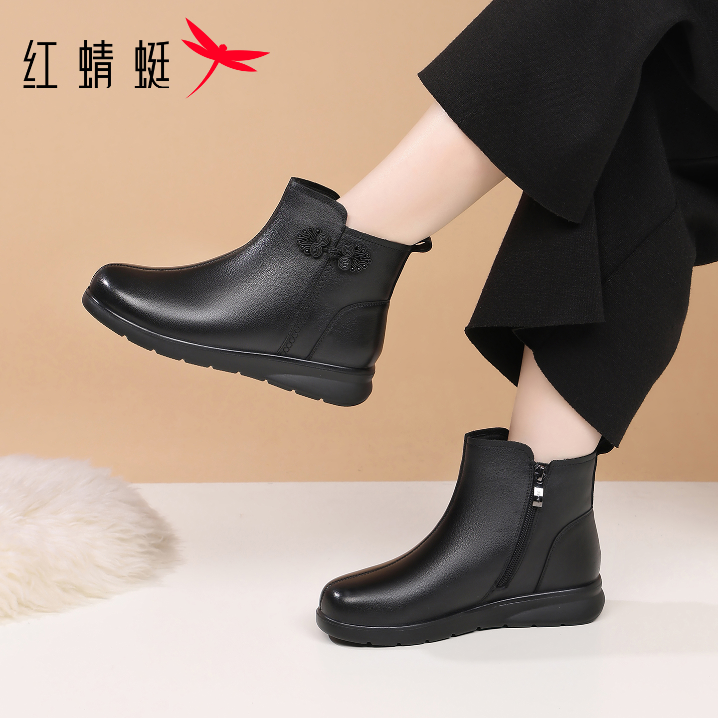 红蜻蜓冬季女鞋靴子女中筒短靴真皮加绒加厚保暖老人妈妈棉靴皮鞋