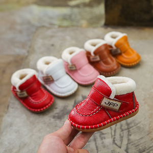 宝宝棉鞋真皮男学步鞋婴儿防滑软底秋冬季保暖加绒雪地靴女1-3岁