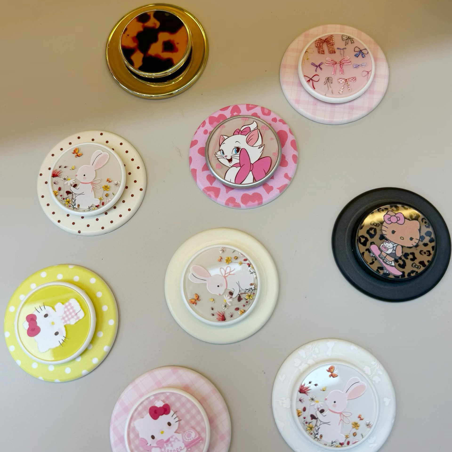 泡泡骚通用手机气囊支架啪嗒磁吸支架可伸缩适配popsockets-kitty