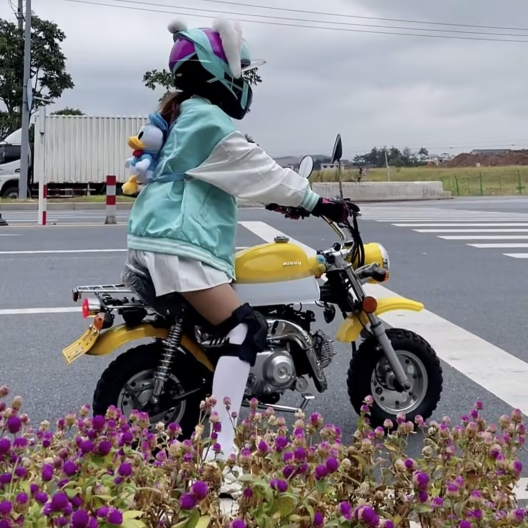 进口本田125小型迷你猴子越野复古街车小怪兽狒狒燃油代步摩托车