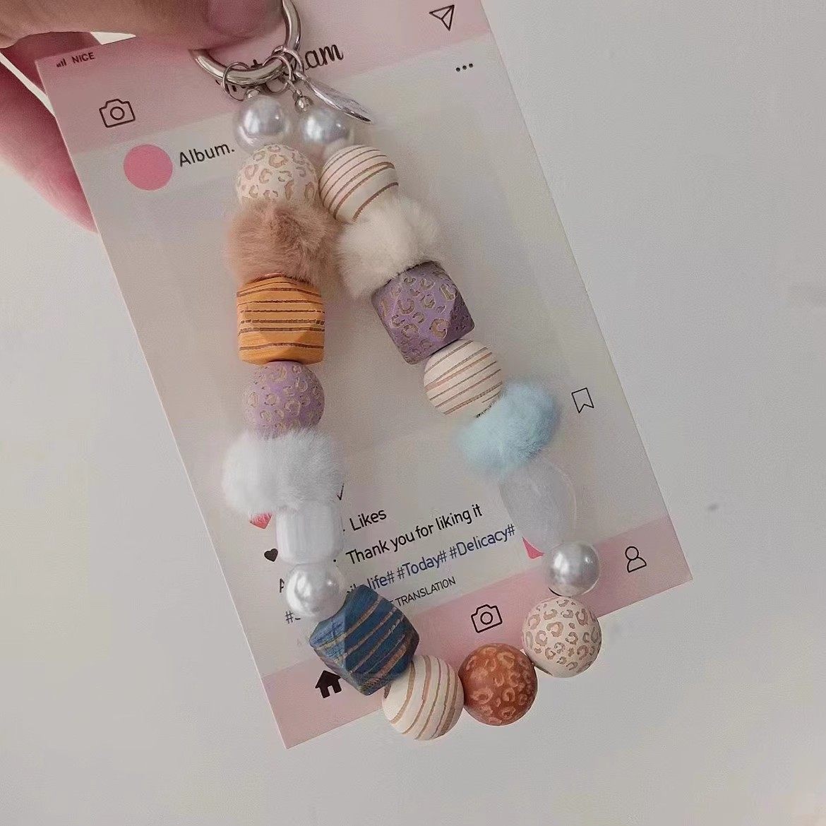 秋冬款毛球珠木质珠手机挂件diy串珠手机链高颜值耳机包包挂饰ins,3C数码配件,手机挂件/手机链,淘宝优惠券,粉丝福利购,淘宝优惠卷