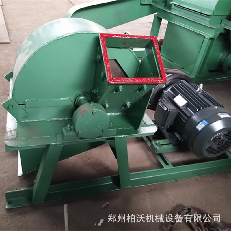 专业生产木材粉碎机 多功能树枝破碎机设备 小型移动式树枝粉碎机