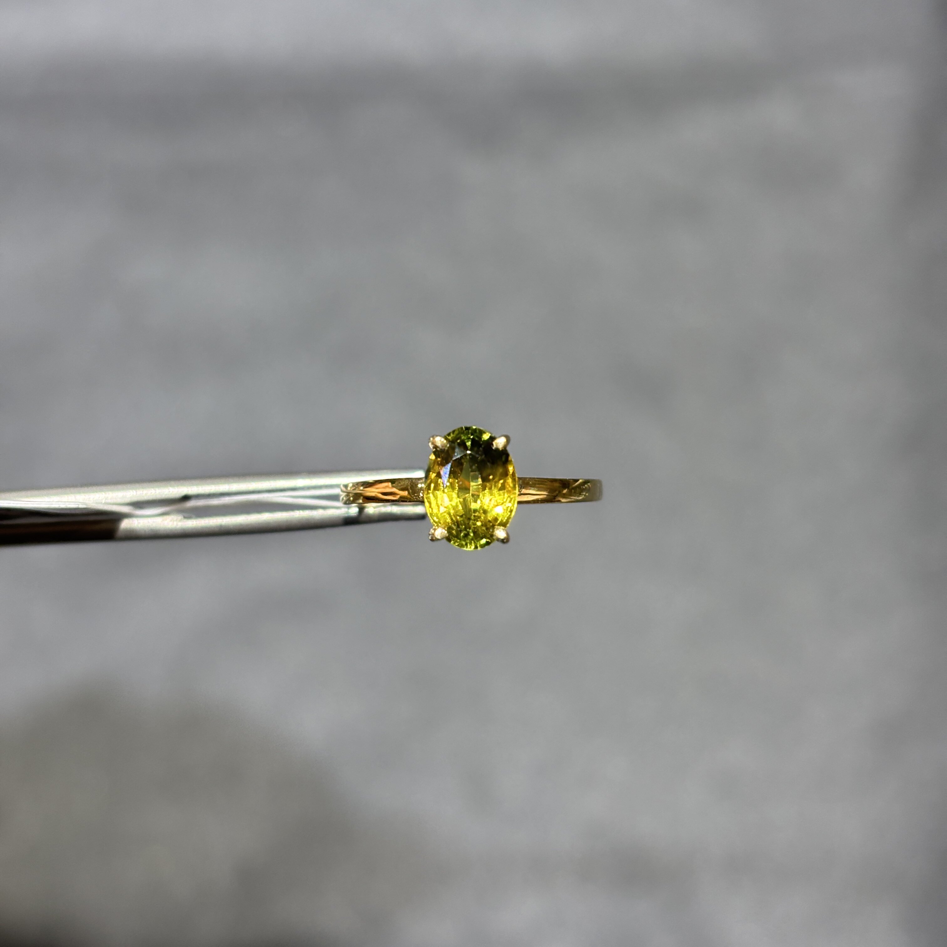 18k金天然花色黄色蓝宝石戒指