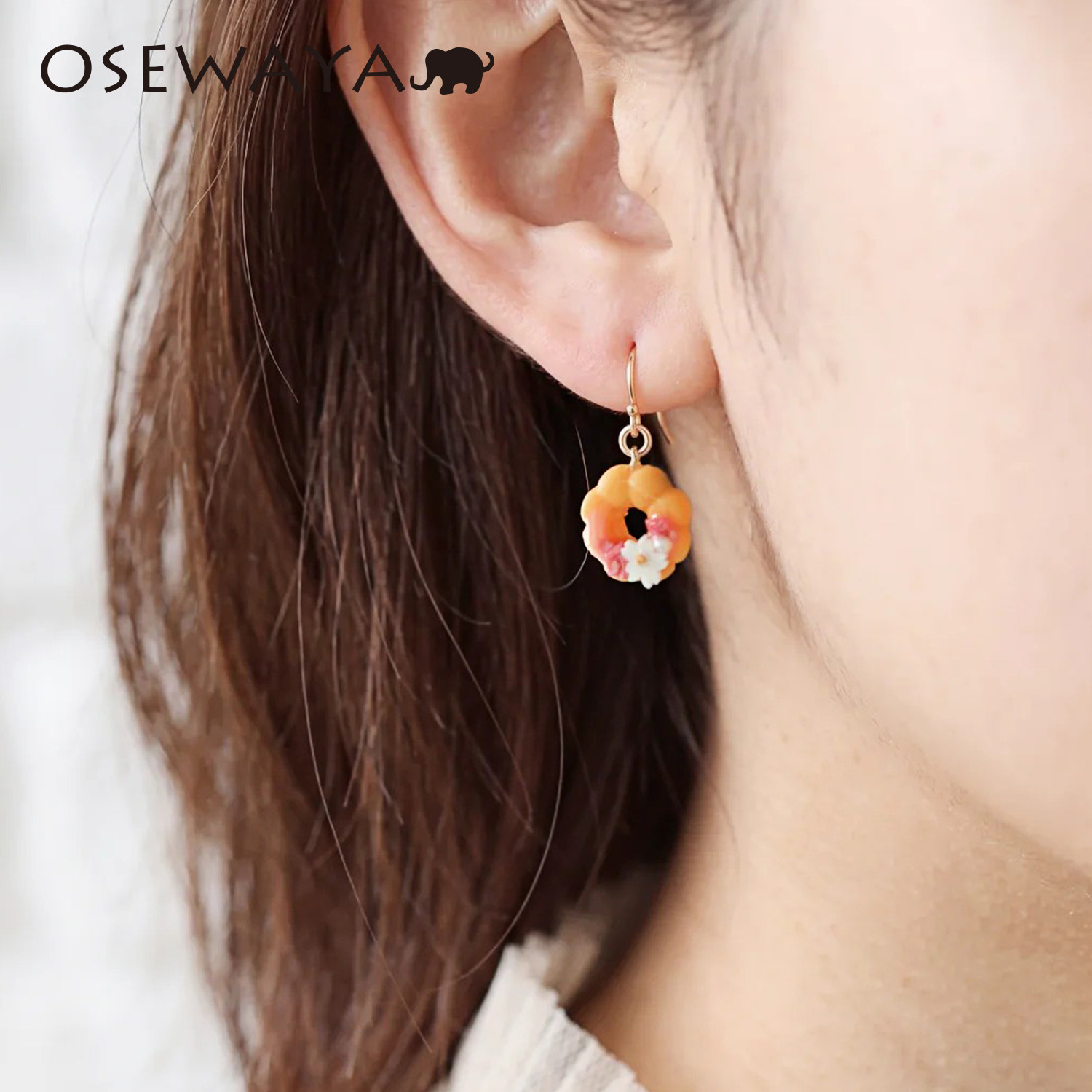 OSEWAYA耳钉樱花创意甜甜圈造型花朵耳环女甜美可爱树脂潮玩耳饰