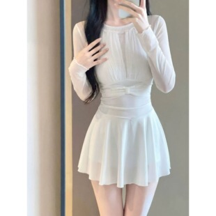 新款小众法式温柔风白色长袖连体泳衣女收腰仙女泳装泡温泉度假