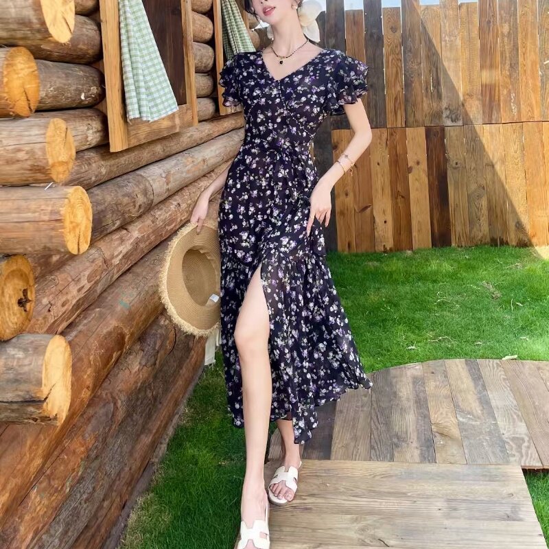 乔其纱V领碎花裙子女2025夏季收腰显瘦性感时尚开叉气质连衣裙潮