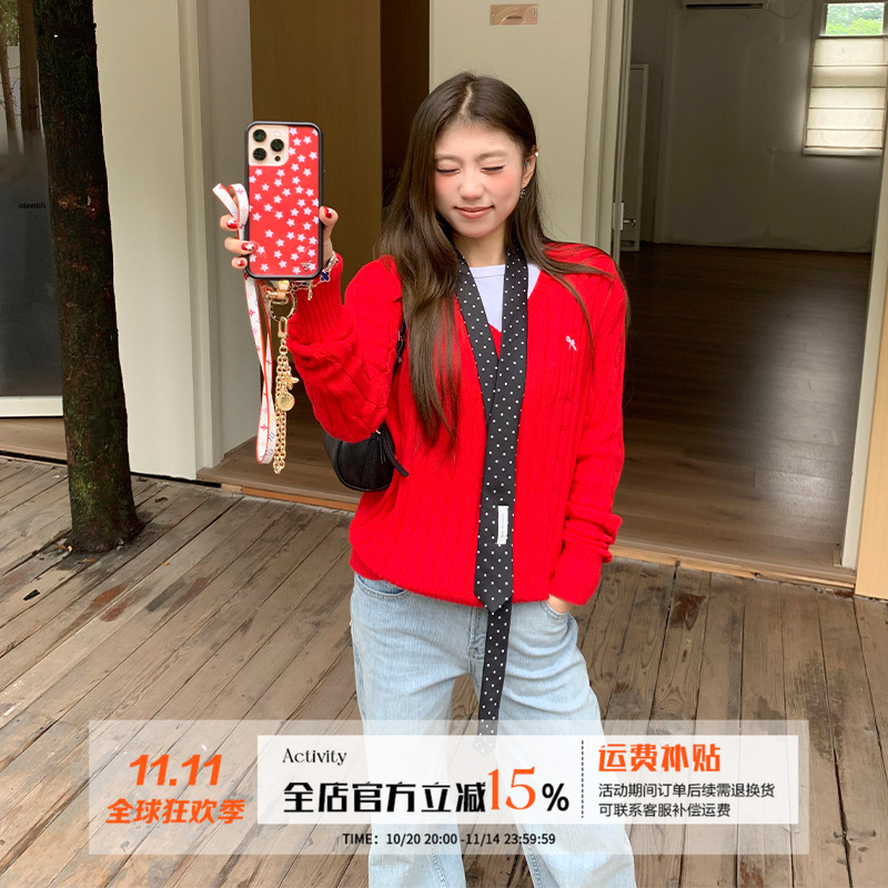 橘子树在哪儿复古V领麻花毛衣女秋季慵懒软糯叠穿宽松显瘦针织衫