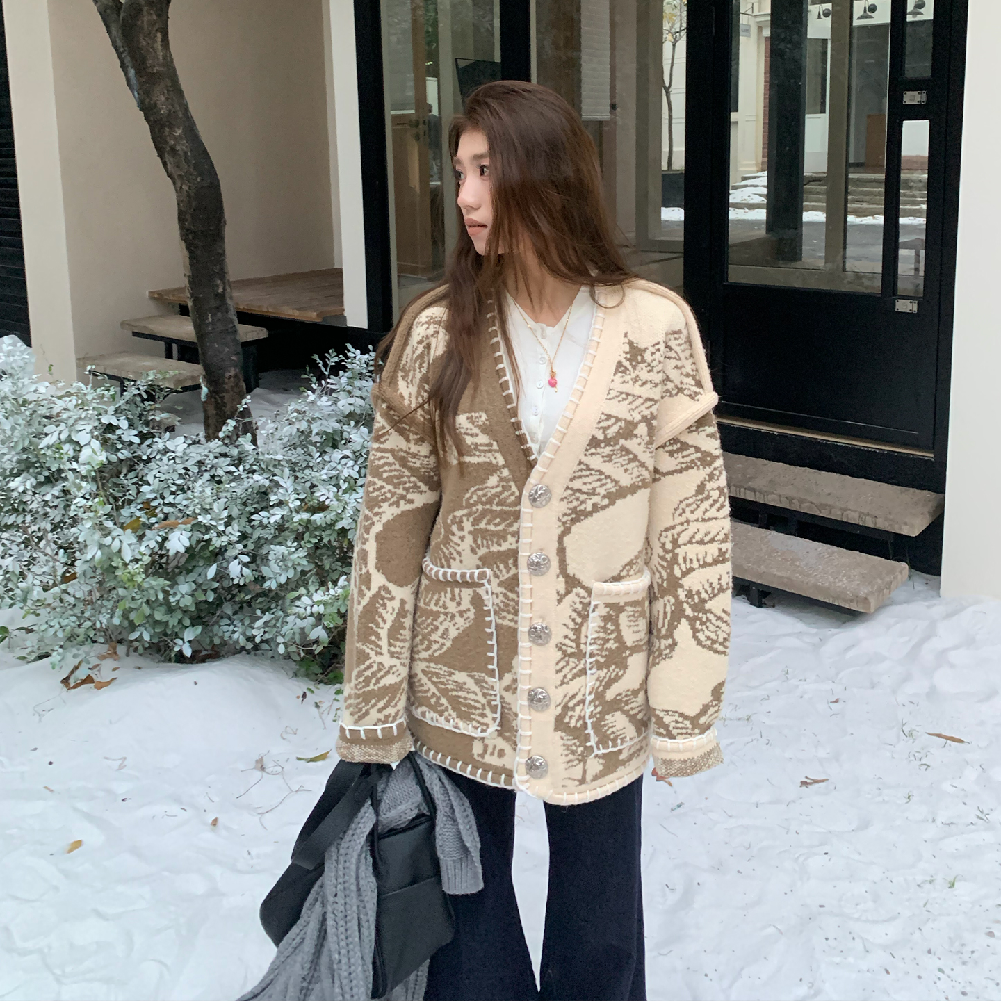 橘子树在哪儿提花V领毛衣外套女