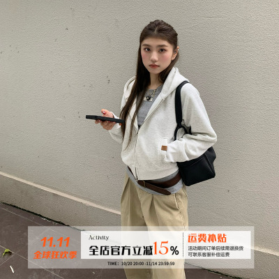 橘子树在哪儿短款连帽卫衣外套女