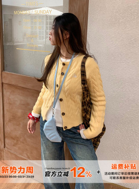 橘子树在哪儿韩系黄色麻花针织开衫女春季设计感正肩显瘦毛衣外套