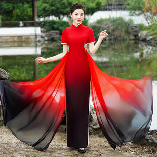 走秀款旗袍2025新款气质中国风年轻款渐变裙舞台表演出服黑红飘纱