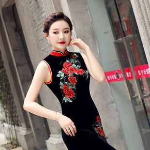 2025秋冬性感新式金丝绒紧身蚀骨军阀夫人旗袍年轻款复古优雅斗篷