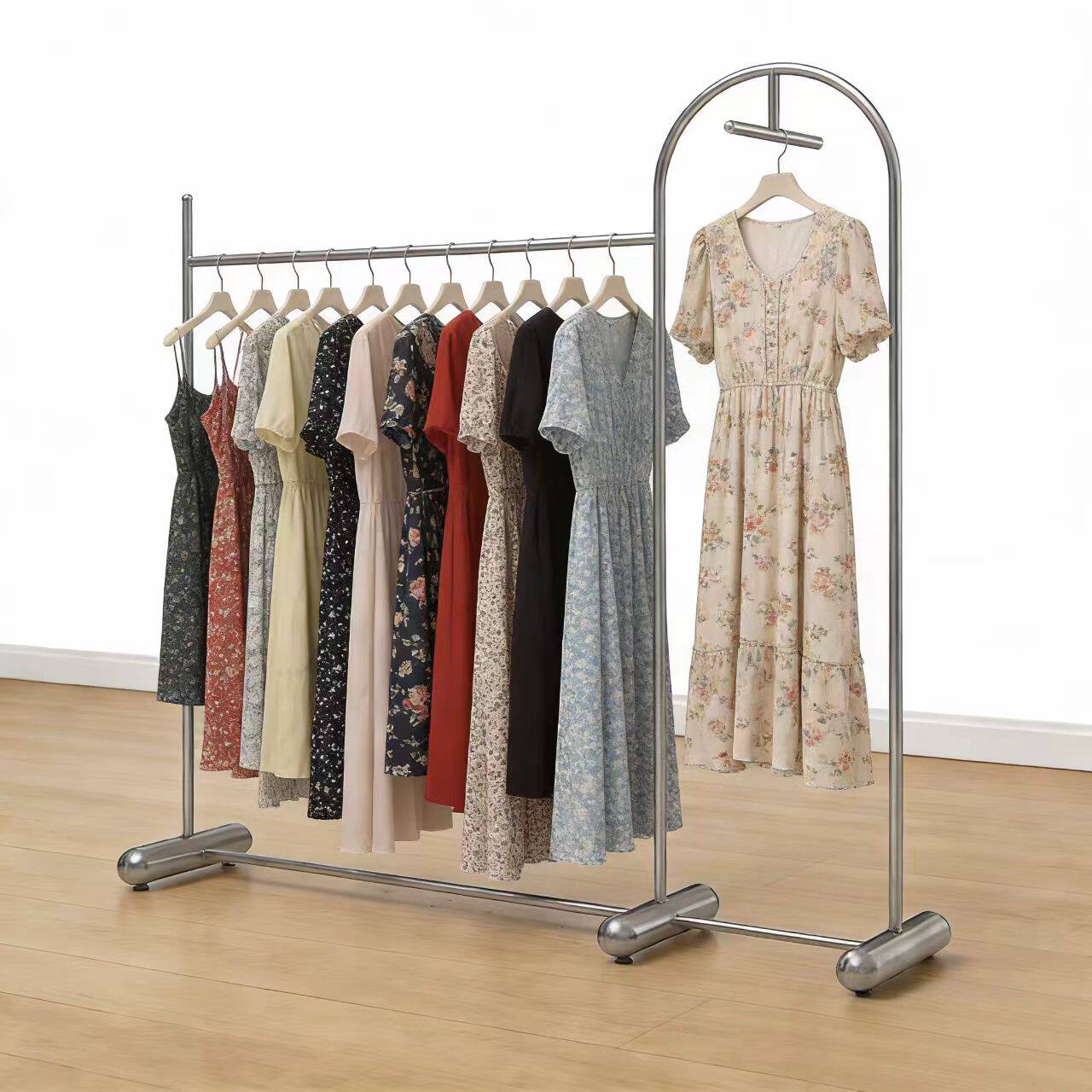 现代简约不锈钢服装展示架落地式组合服装架专卖店展示架