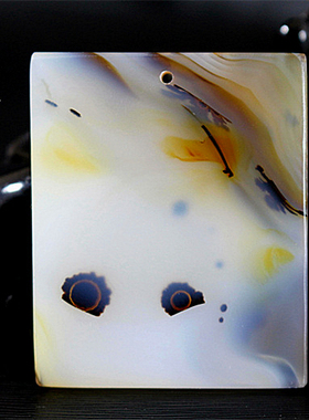 海洋玉髓巴西玛瑙平安无事牌吊坠