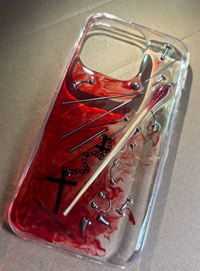 朋克风穿孔铆丁适用苹果17/16/15/14/13/12pro手机壳iphone11/xr/xsmax