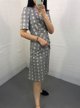 米蔻百家好夏季新款韩版V领显瘦中长款女式连衣裙HUOP321F