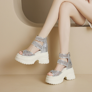 12cm内增高女镂空透气舒适鱼嘴坡跟凉鞋金色时尚百搭防滑罗马凉靴