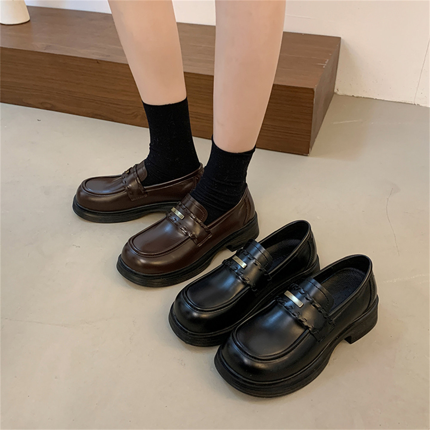 英伦风厚底乐福鞋女2026春季新款一脚蹬百搭单鞋学院风气质小皮鞋,女鞋,深口单鞋,淘宝优惠券,粉丝福利购,淘宝优惠卷