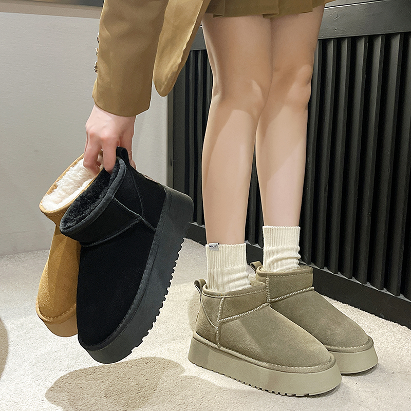 永希女鞋时尚百搭短靴