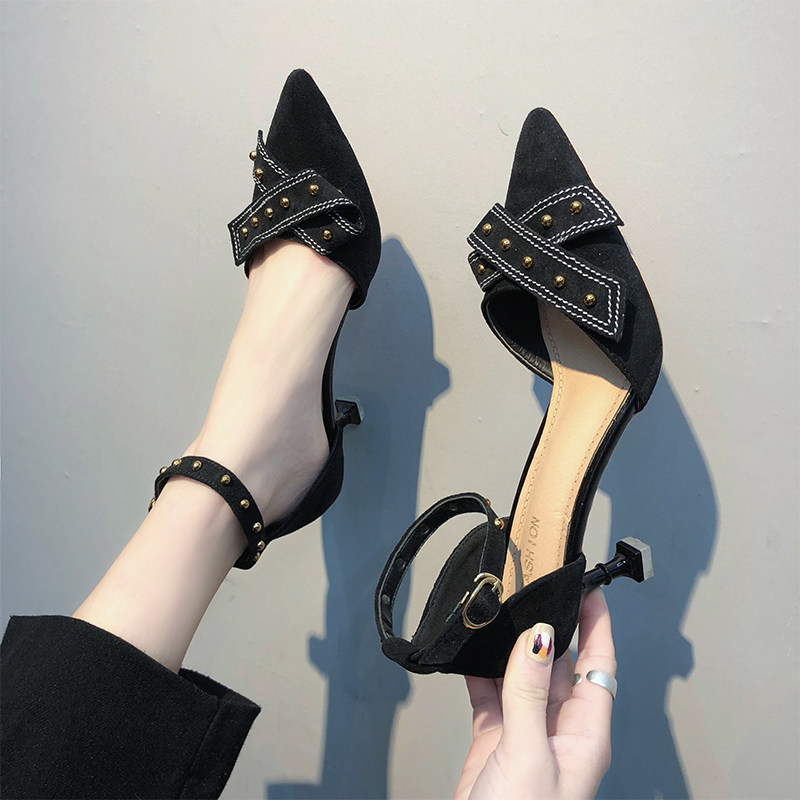 鞋子女2022新款春季韓版百搭尖頭壹字扣帶高跟鞋細跟中空鉚釘單鞋在類目 女鞋, 低幫鞋中 - 來自Buy2taobao.com提供專業的淘寶代購服務