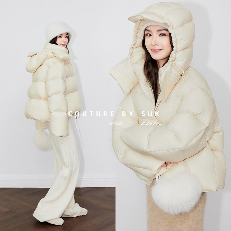 SUK 雪域精灵!2025冬季新款新国标90白鹅绒超轻云朵泡芙羽绒服女