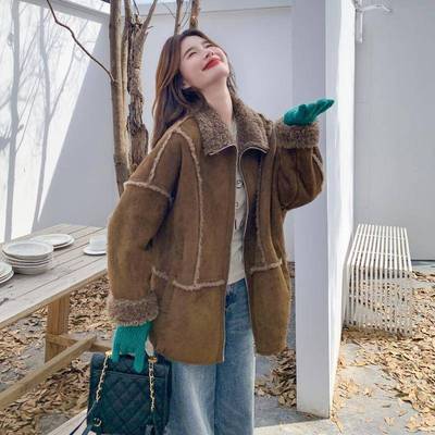 深一棕色时髦复古短款羊羔毛外套女20皮25仿冬季新款保2B105-25暖