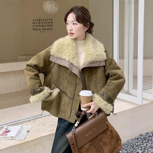 绿色围羊羔毛翻领脖仿羔皮毛一体女冬装新小加b192-666个子厚羊毛
