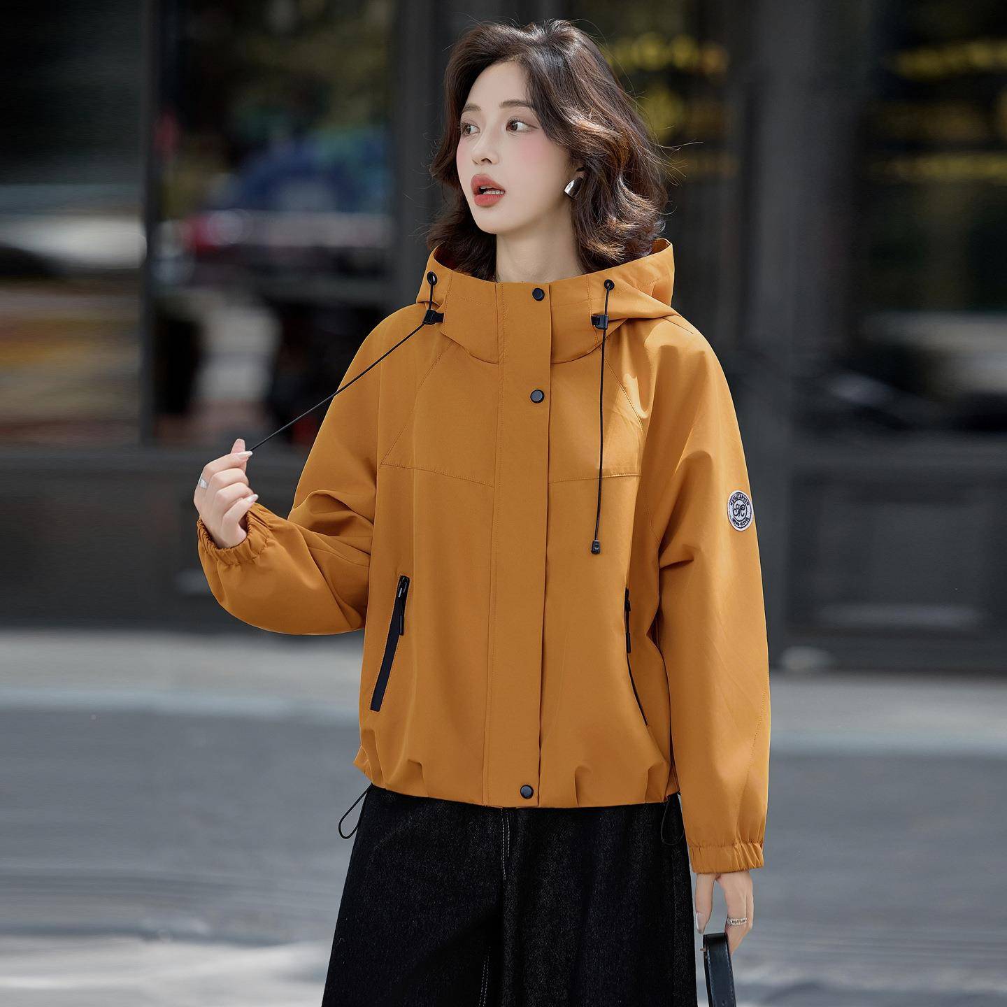 连帽女冲锋外套秋季2N25861-0025新宽松休闲小个子短款夹克款上衣