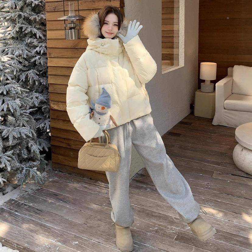 女感淡黄色羽绒服女202冬季新5款松学院风少设计宽感连帽短C059-M