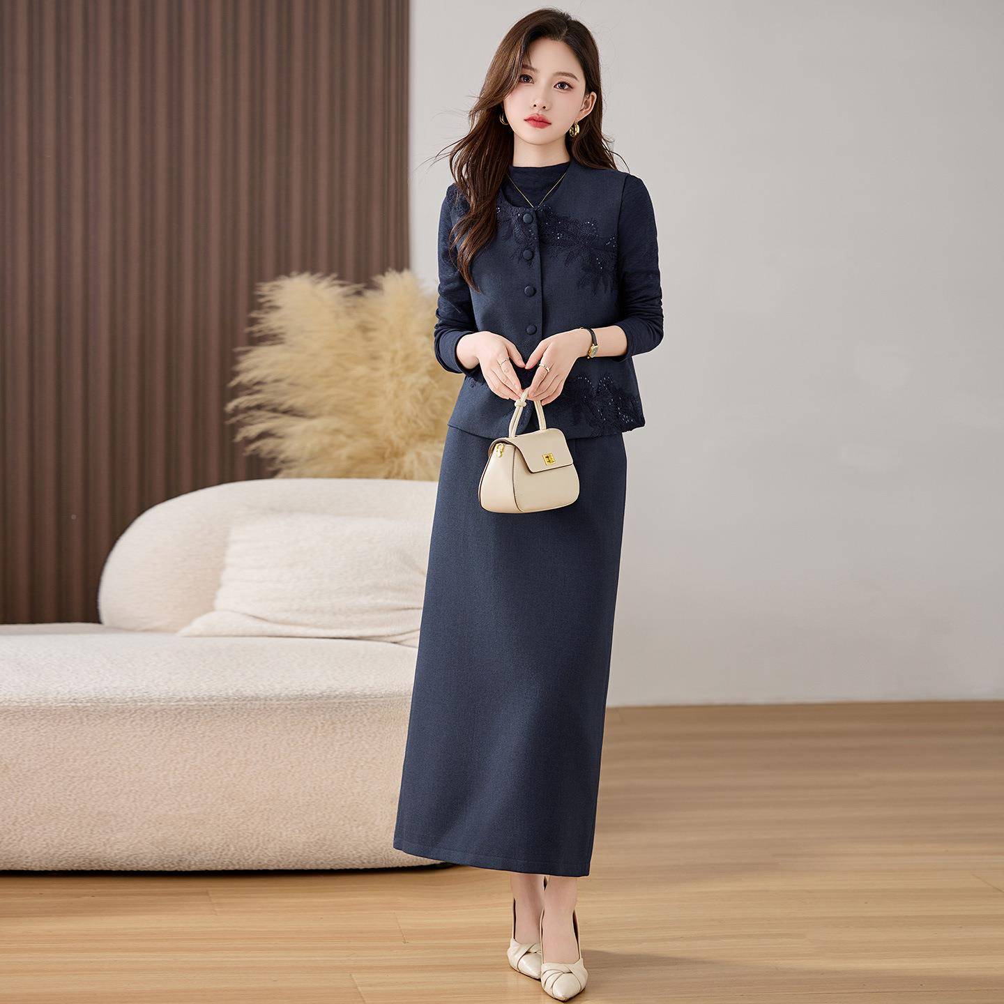 时甲尚套装女2025秋气新款时底髦洋马长袖打衫半身裙三件ME5320-1