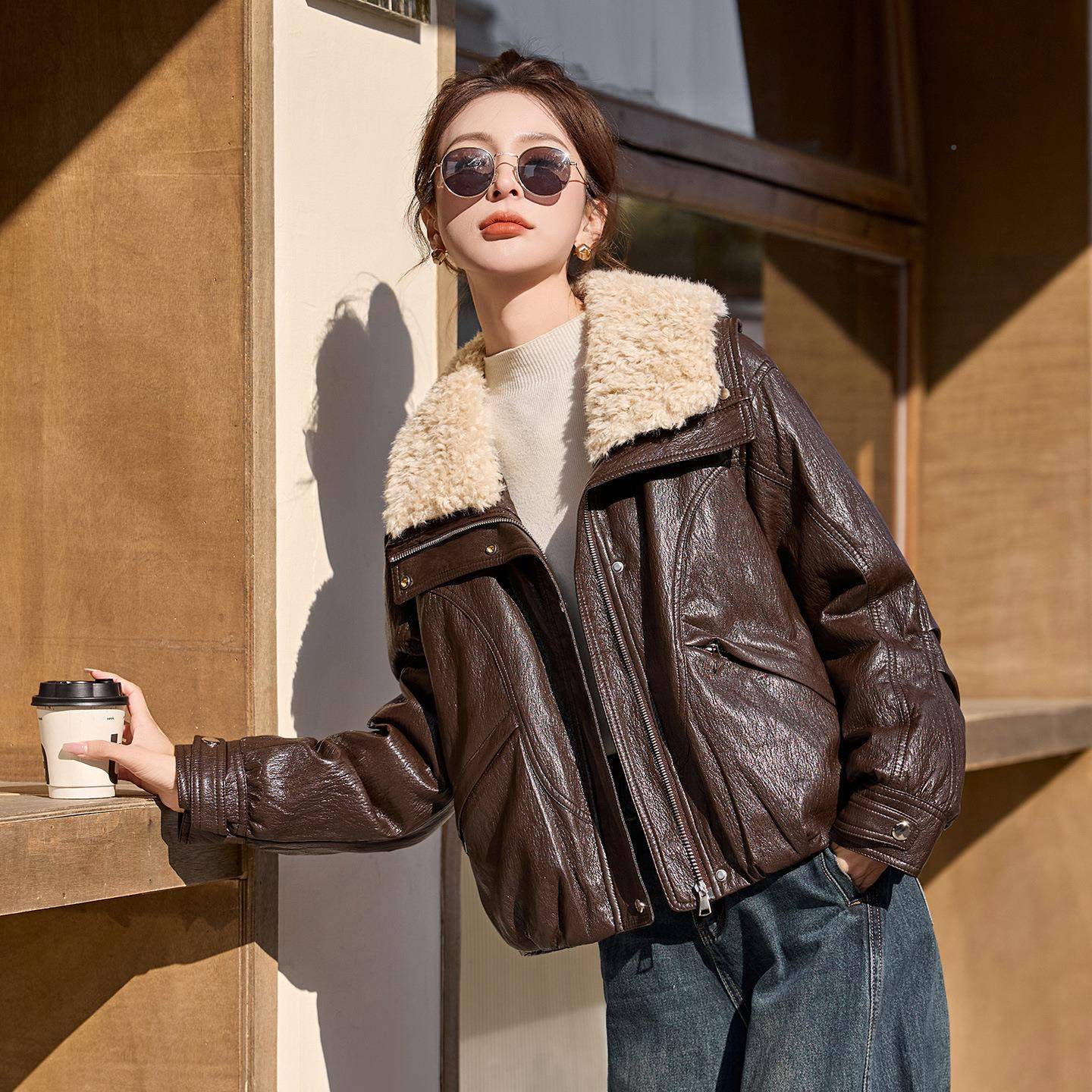 女式羽YB8986-1服2025冬绒装新款时尚气质长翻领袖外套毛可领拆卸