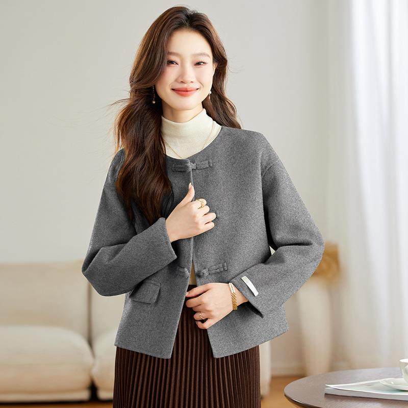灰色毛呢外套女ZYING301款2024新子款小个短高超级感好看盘扣双面