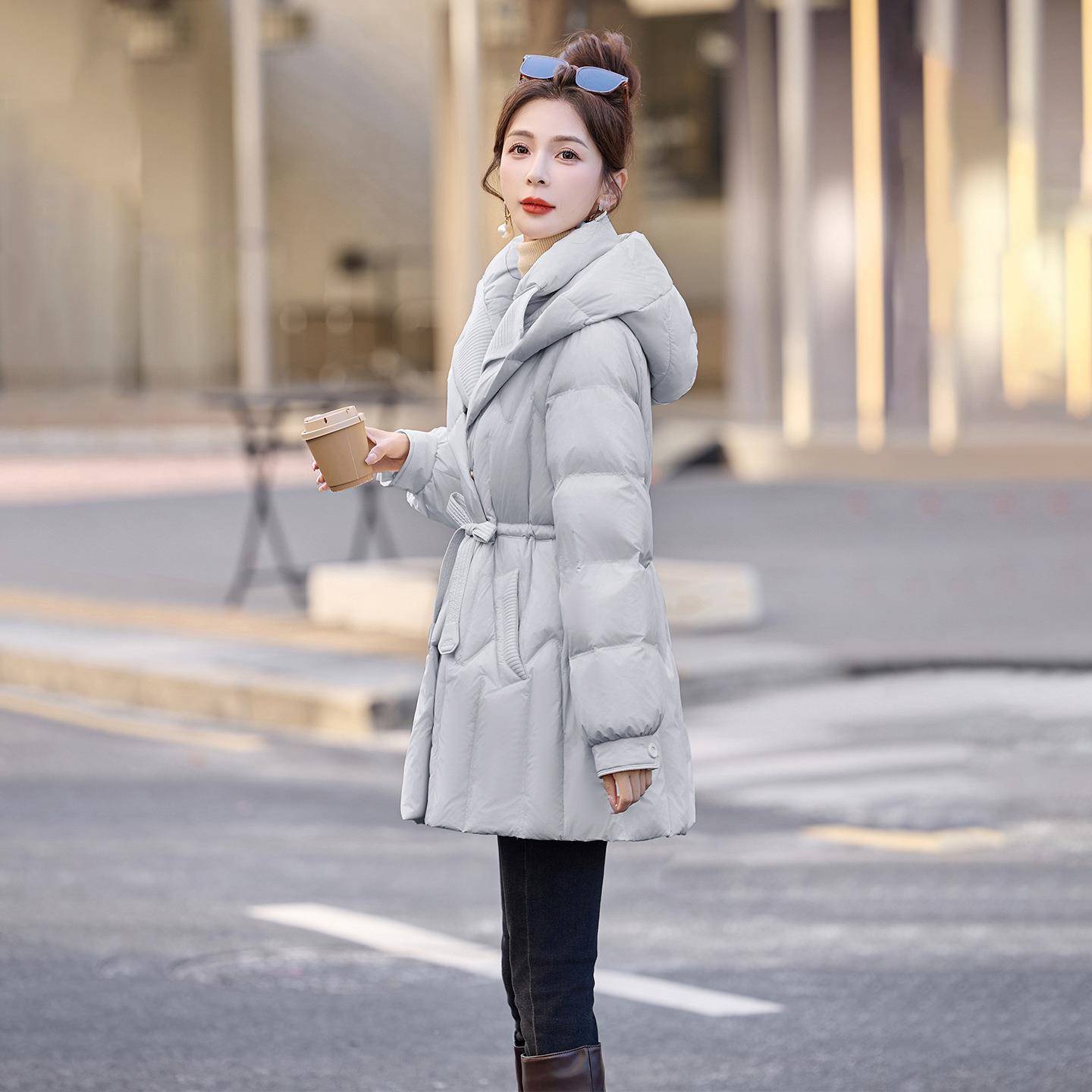 连带ZGE2586Y帽长款系收腰中羽绒服女2025冬新款高级感保季暖收腰