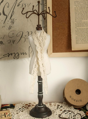 新款公主模特家居饰品珠宝首饰架人像收纳架创意实木复古装饰摆件