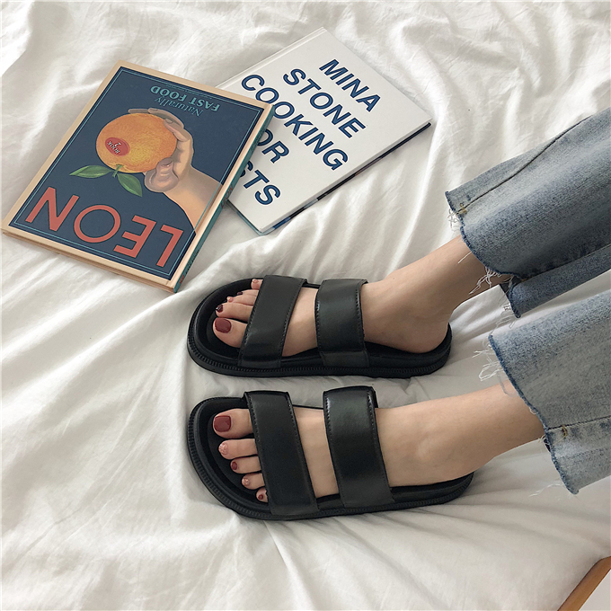 凉拖2025新款原宿防滑休闲平跟