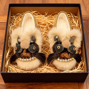 虎头鞋2025冬季新款加绒毛毛复古绣花鞋民族风绒面女士老北京布鞋