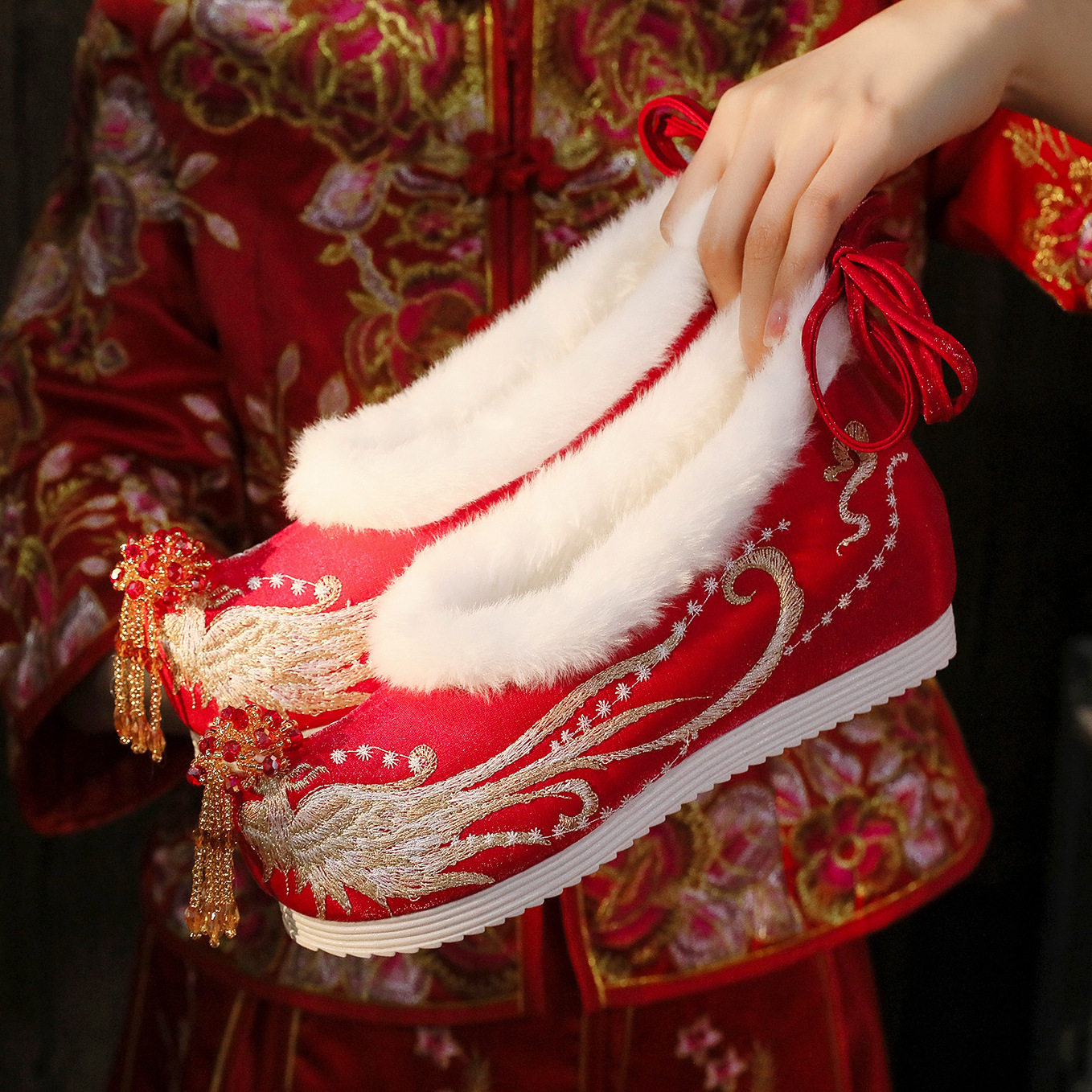 冬季新款加绒秀禾鞋女加厚保暖棉鞋女款古风绣花鞋中式汉服鞋婚鞋,女鞋,婚鞋,淘宝优惠券,粉丝福利购,淘宝优惠卷