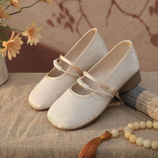 原创春夏新款老北京布鞋女鞋低跟古风搭配旗袍汉服鞋单鞋暗纹舒适
