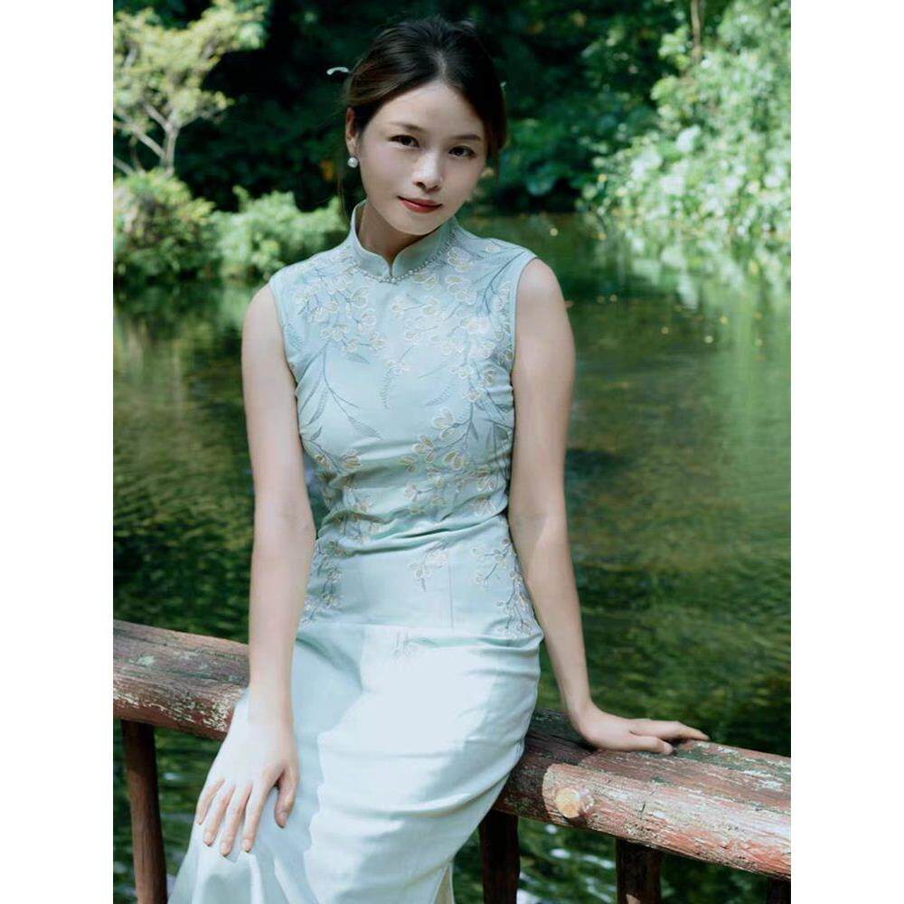 温柔无袖绝美中长款旗袍中式改良江南刺绣裙子豆日常风绿色新气质