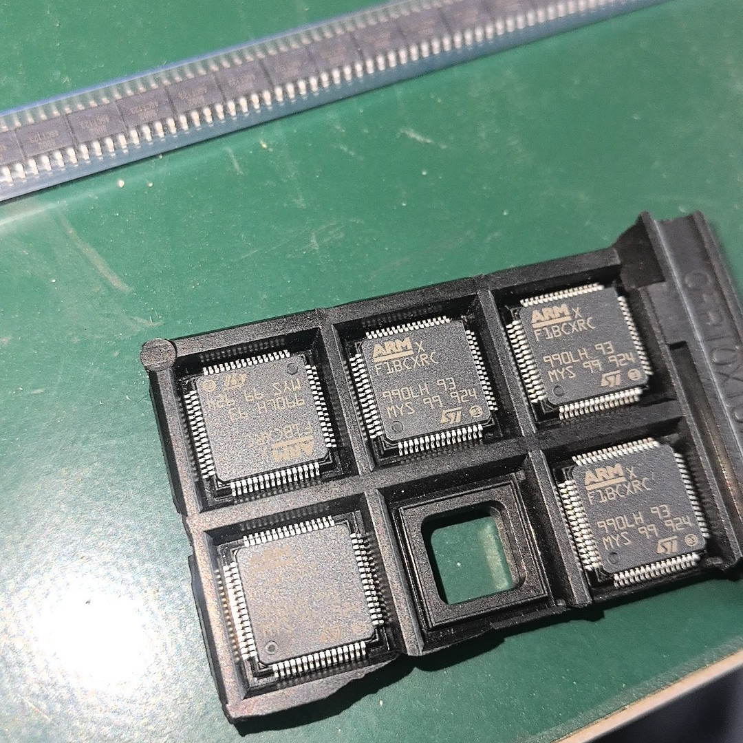 STM32F1BCXRCT6 ST原装单片机，5片，看上