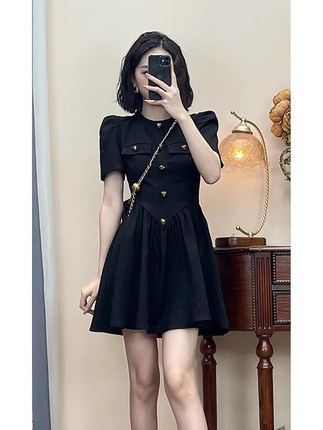 伊琳娜网络服饰 YLNWLFS260