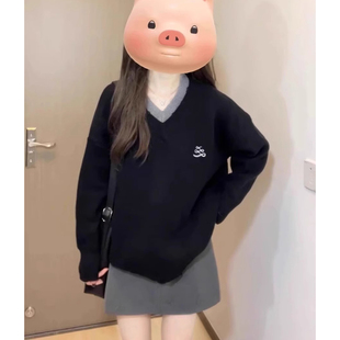 高级感假两件黑色v领毛衣女秋冬韩系返校穿搭宽松设计感针织上衣
