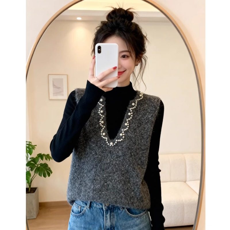 自留款推荐~高级感重工钉珠V领针织背心女春秋款漂亮叠穿马甲上衣,女装/女士精品,毛针织衫,淘宝优惠券,粉丝福利购,淘宝优惠卷