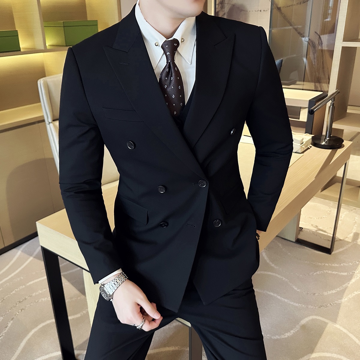 英伦风双排扣西装男套装商务休闲正装新郎结婚礼服高档西服三件套