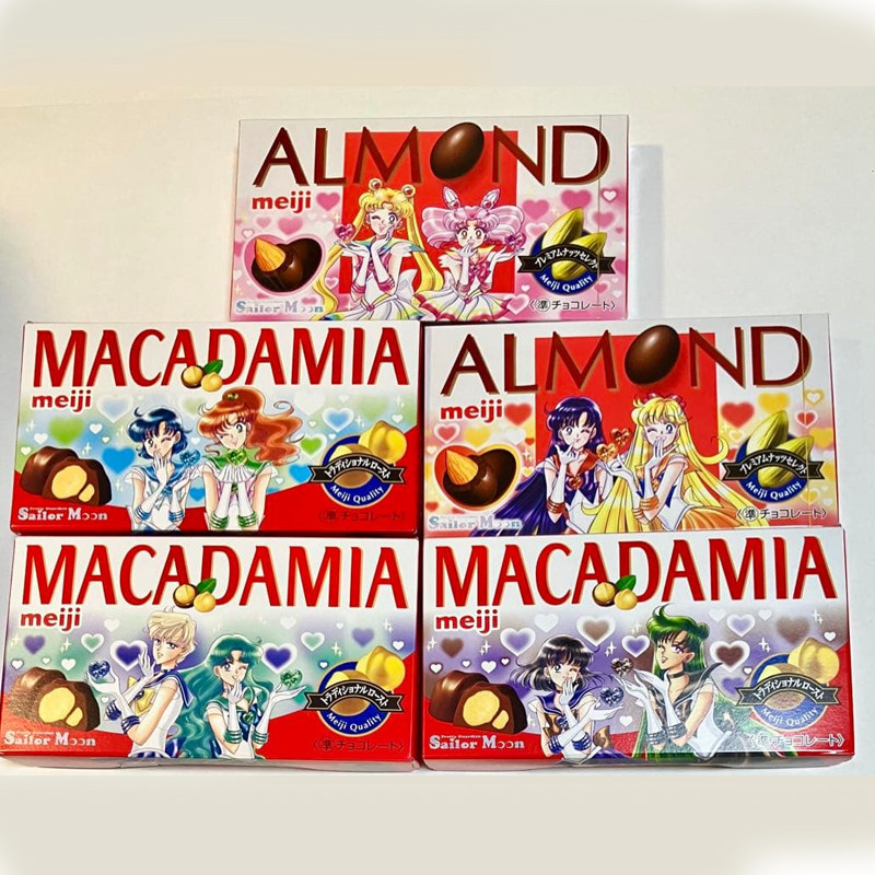 日本 美少女战士联名meiji明治杏仁坚果巧克力