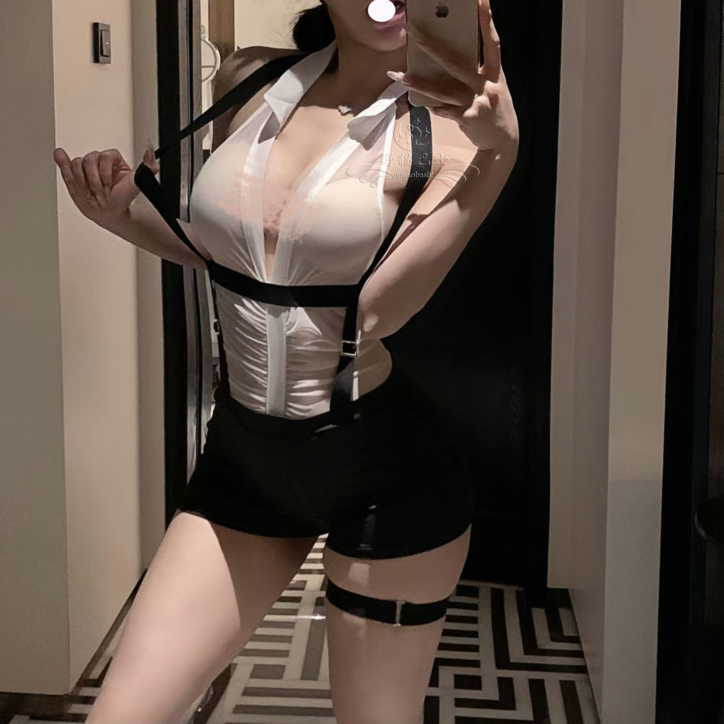 御姐变装~性感深V透视翻领白衬衫拉链开荡短裤显瘦夜店紧身连体衣